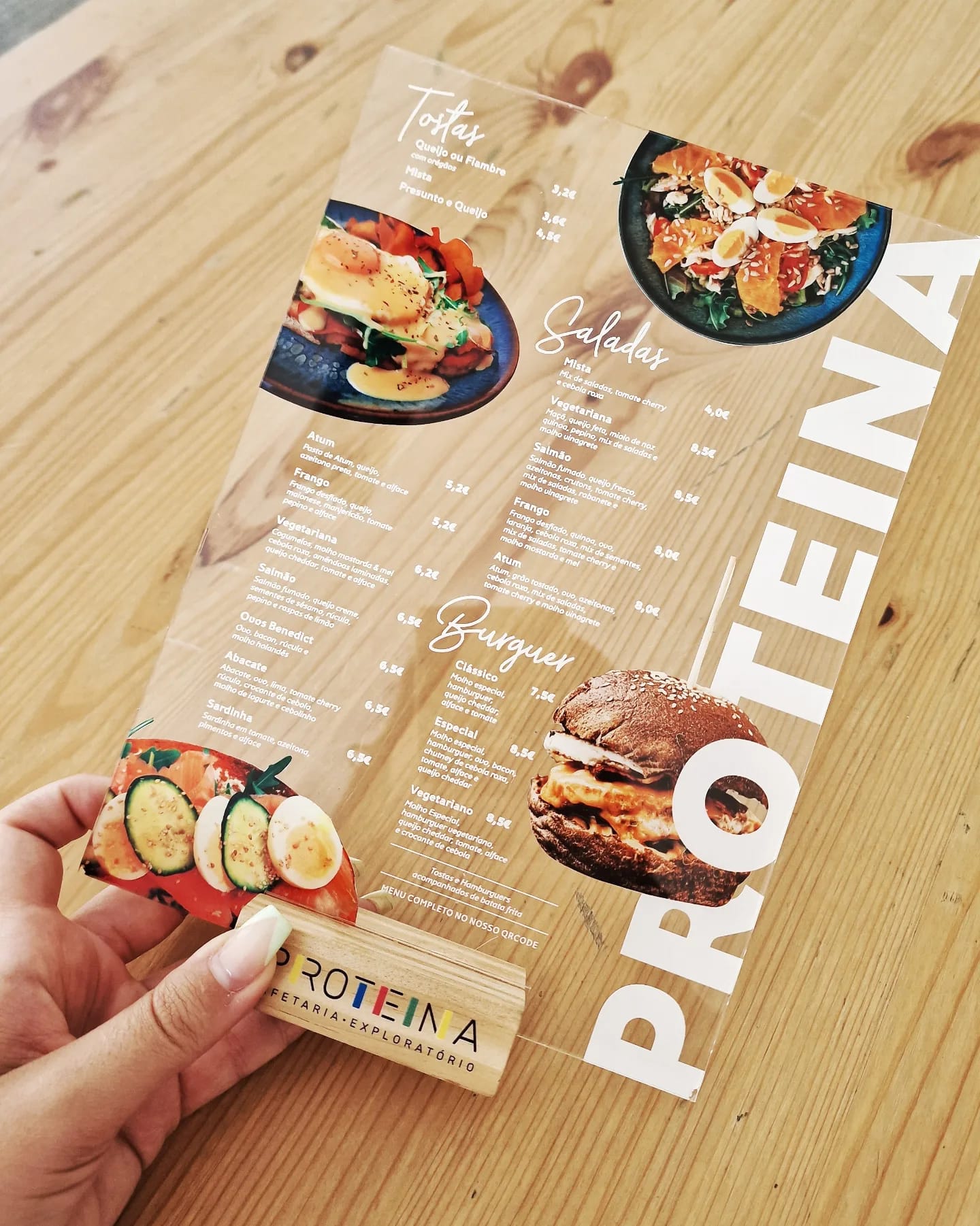 Menu em Acrílico